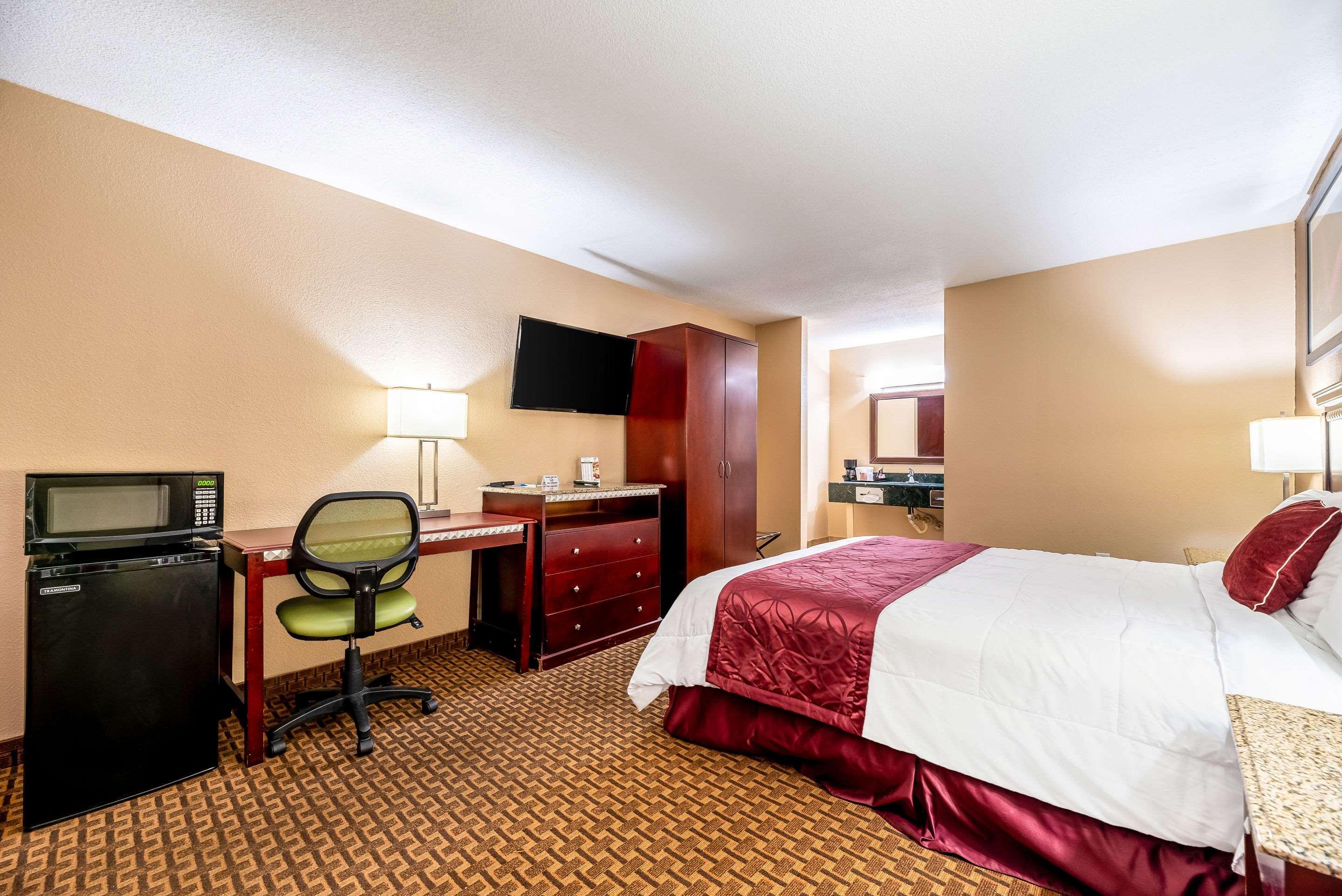 Rodeway Inn Bushnell Ngoại thất bức ảnh