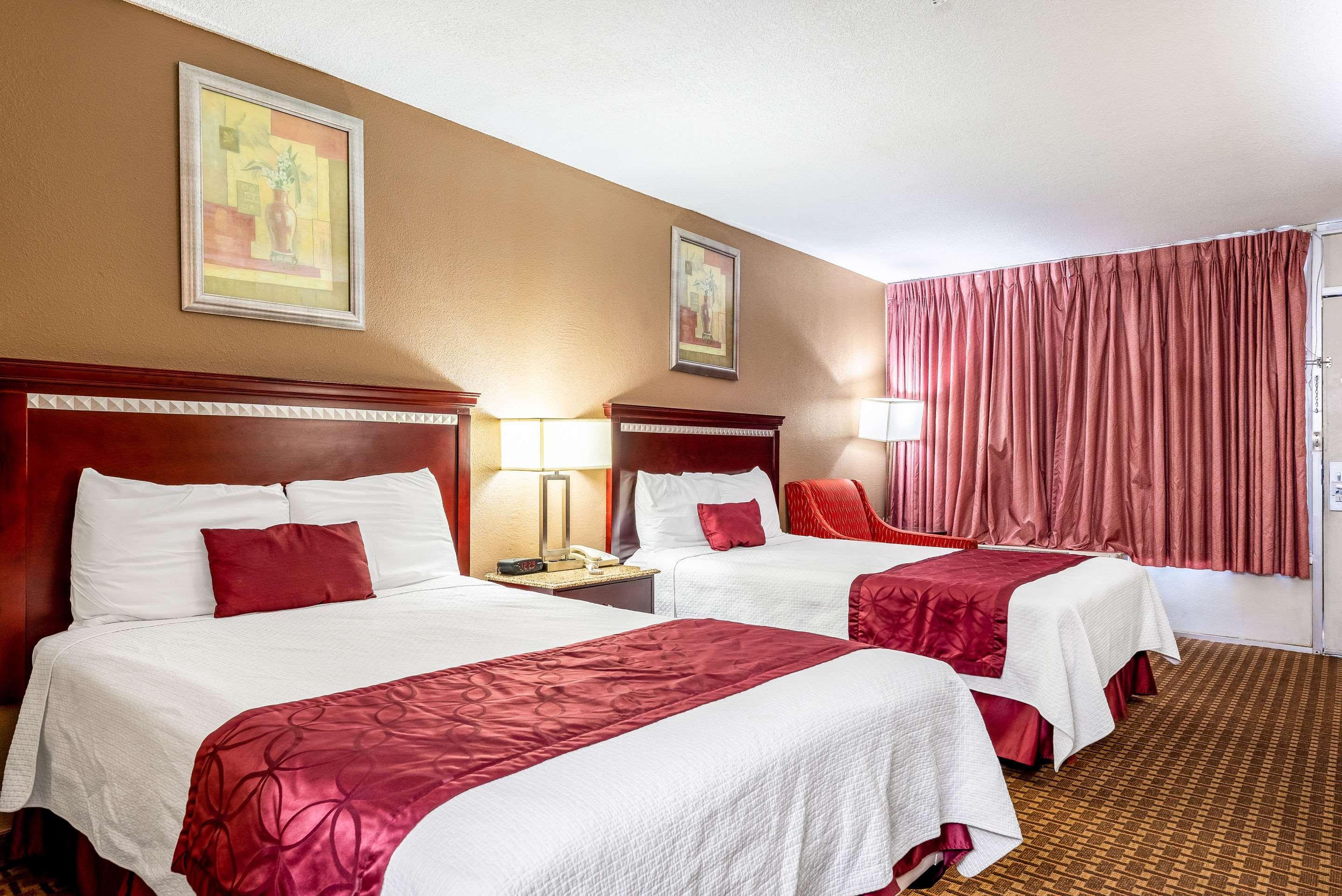 Rodeway Inn Bushnell Ngoại thất bức ảnh