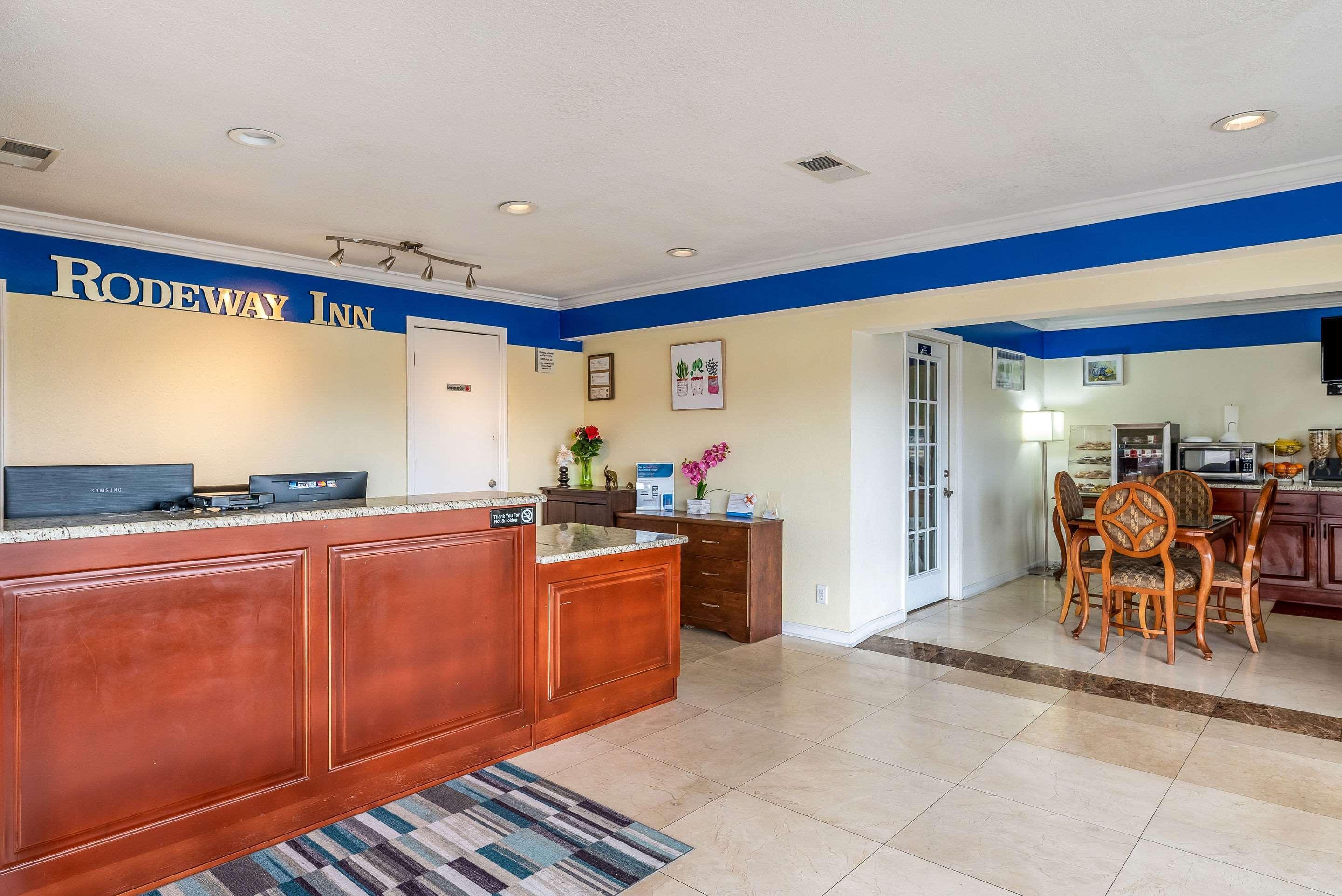 Rodeway Inn Bushnell Ngoại thất bức ảnh