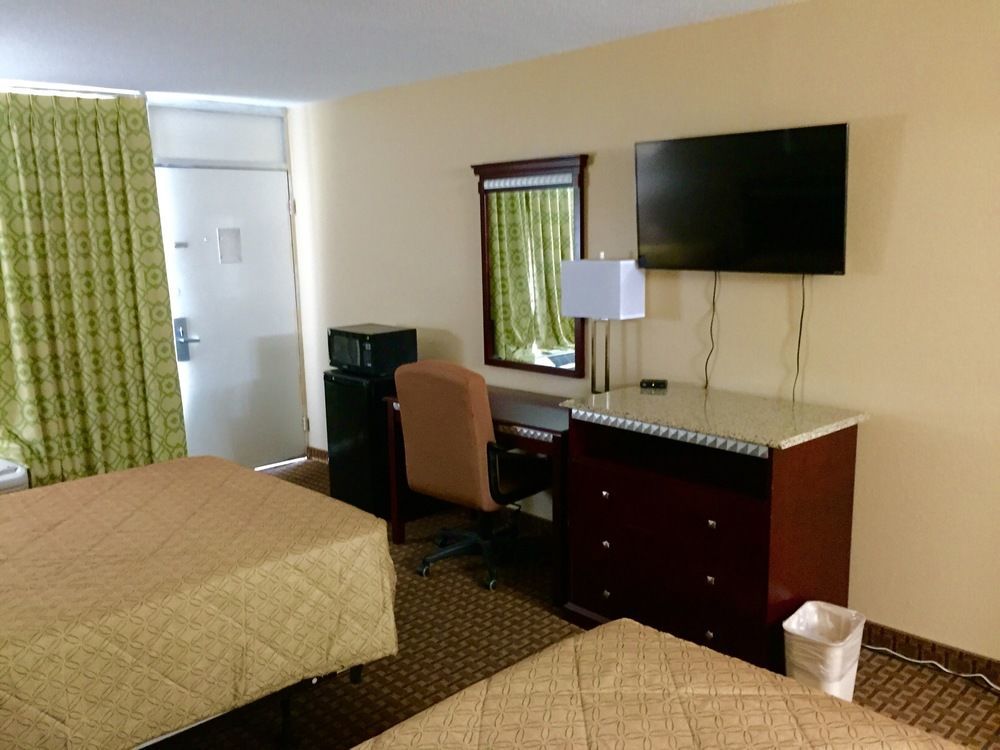 Rodeway Inn Bushnell Ngoại thất bức ảnh