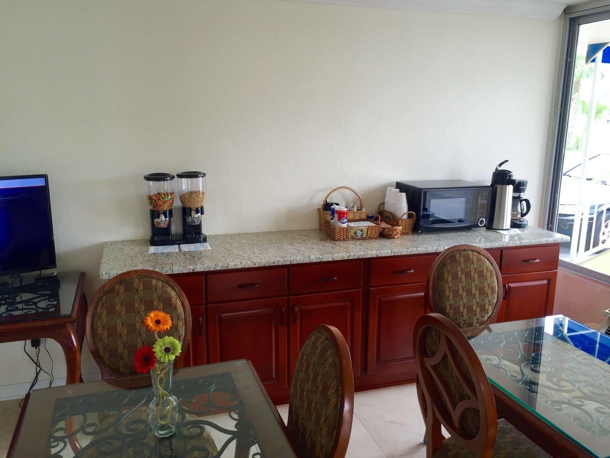 Rodeway Inn Bushnell Ngoại thất bức ảnh